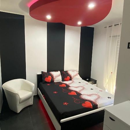 Iris Room 莫诺波利 外观 照片